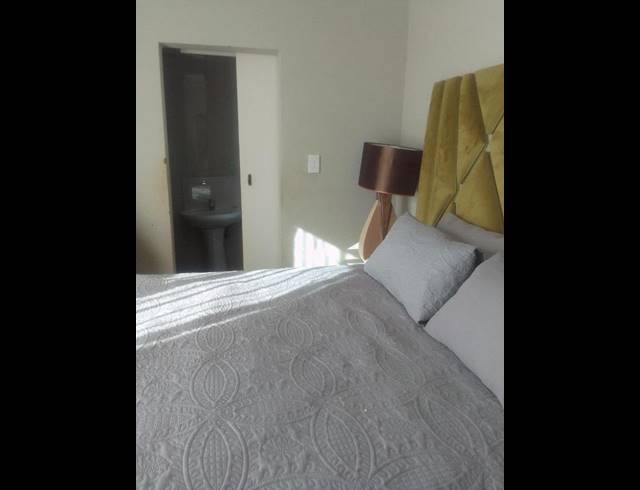 2 BEDROOM HOUSE FOR SALE IN DAWN PARK EXT